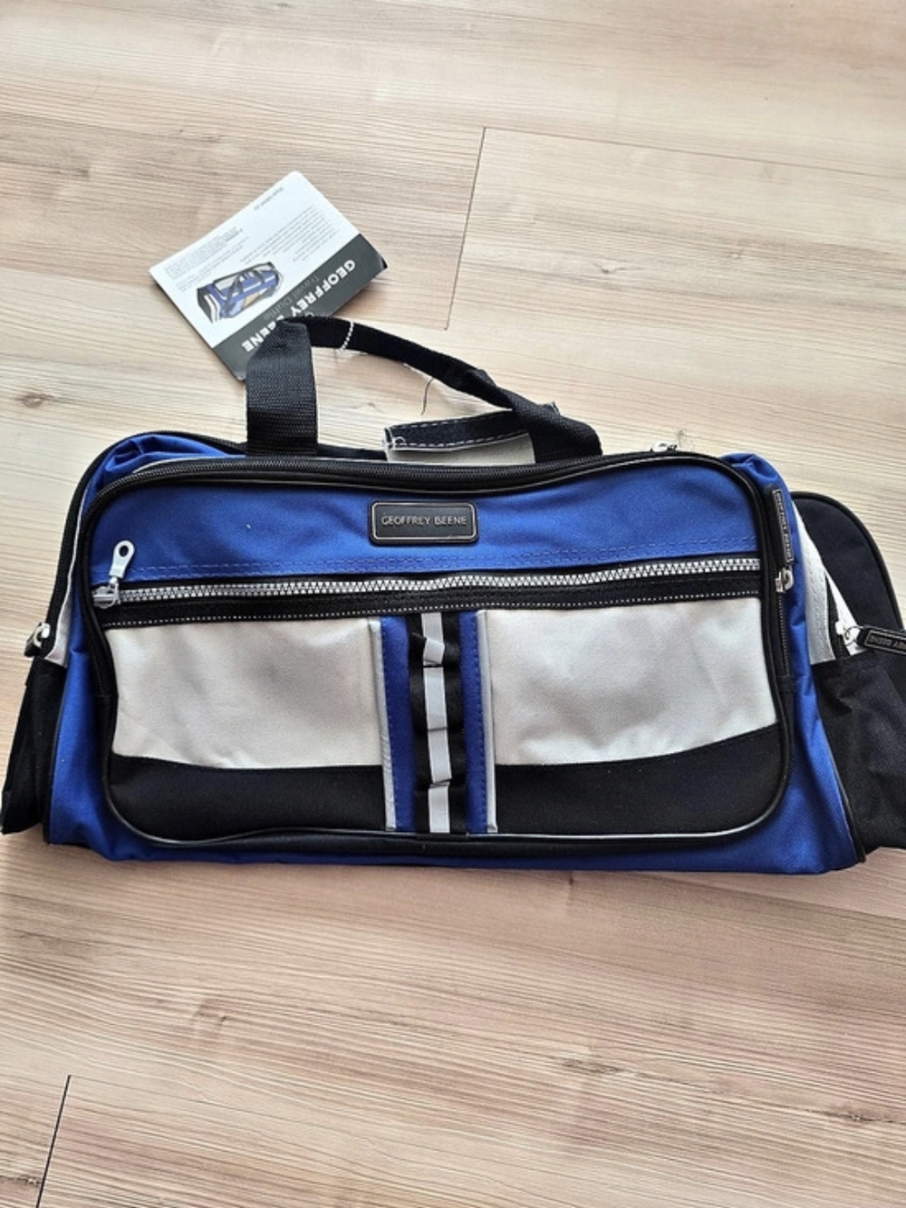 Geoffrey Beene Travel Duffle Color Block Blue & Black, Thin Lining Inside